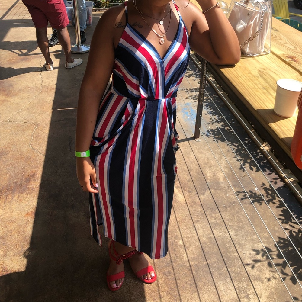 BCBGeneration Striped midi